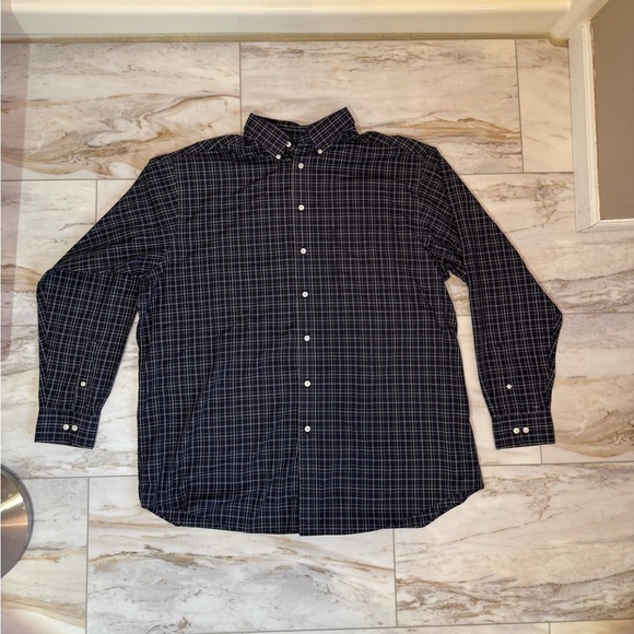 Roundtree & Yorke Classics Men’s 2XT Navy Plaid Button-Down Shirt Cotton Blend - Picture 1 of 6